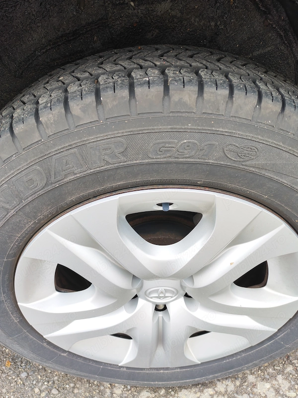 TOYOTA RAV4 2013 — imagine 4