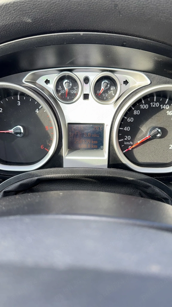 FORD Focus 2010 — imagine 6