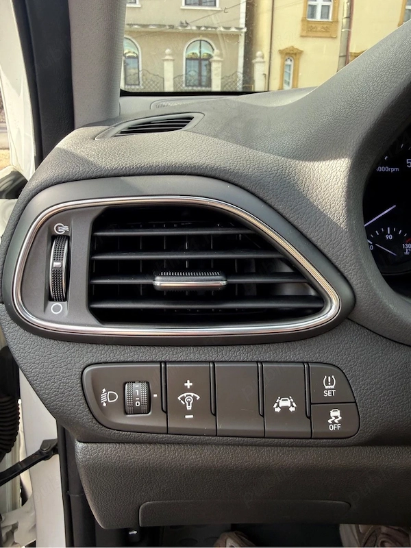 HYUNDAI i30 2020 — imagine 4