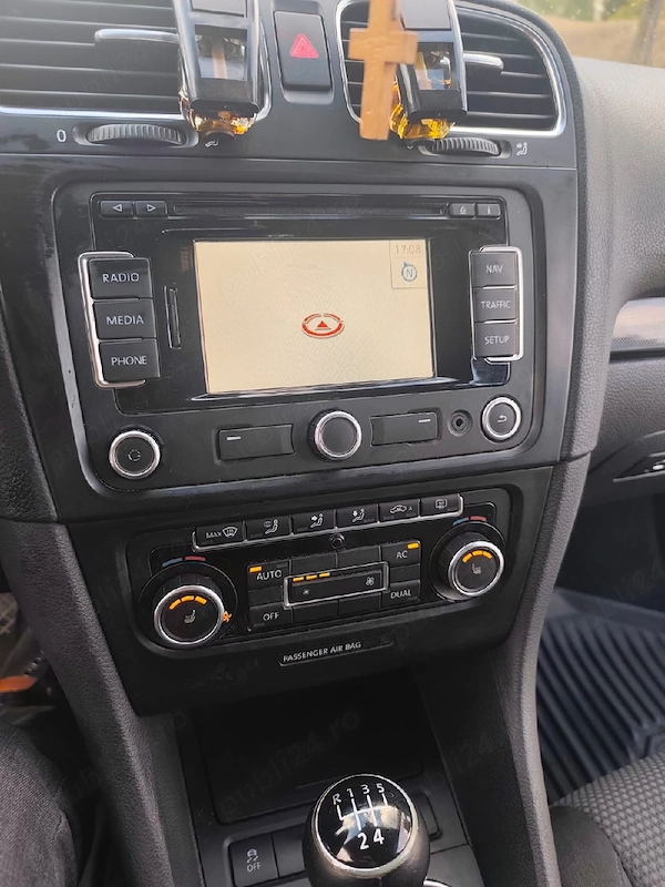 VOLKSWAGEN Golf 2011 — imagine 4