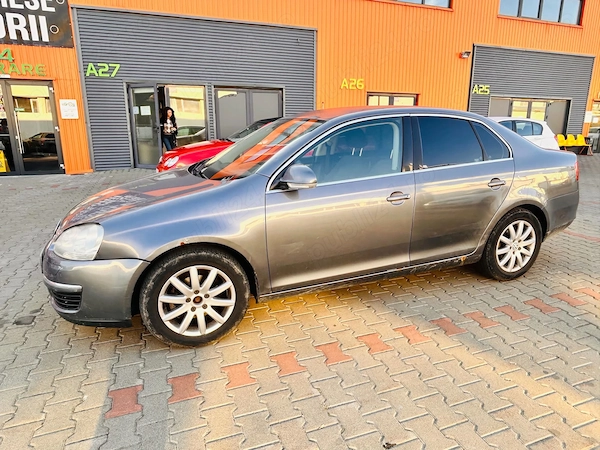 VOLKSWAGEN Jetta 2006 — imagine 3