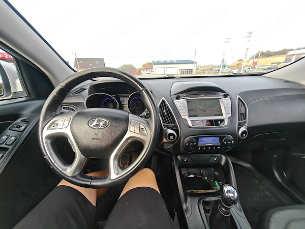 HYUNDAI ix35 2011 — imagine 6