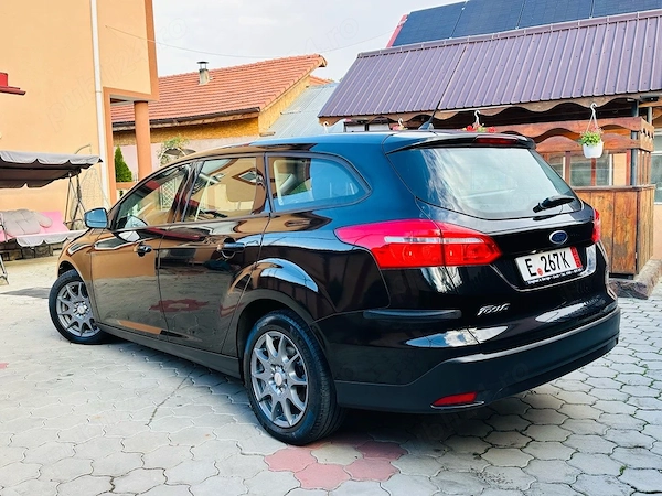 FORD Focus 2018 — imagine 6