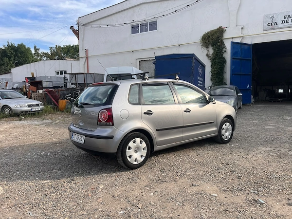 VOLKSWAGEN Polo 2009 — imagine 8