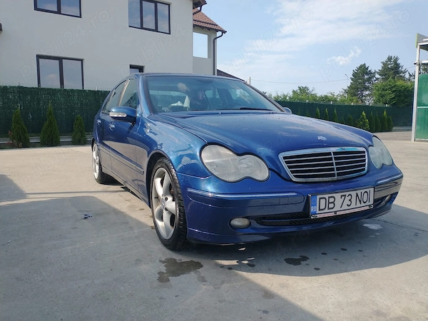 MERCEDES-BENZ C-Class 2004 — imagine 3