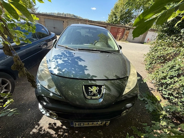 PEUGEOT 207