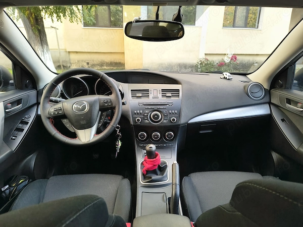 MAZDA 3 2012 — imagine 8