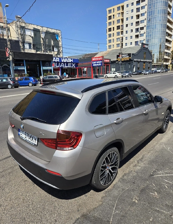 BMW iX1 2010 — imagine 2
