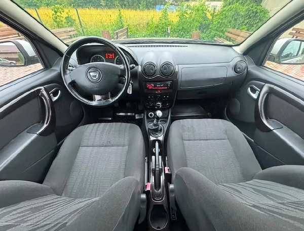 DACIA Duster 2012 — imagine 9