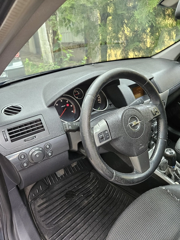 OPEL Astra 2004 — imagine 2