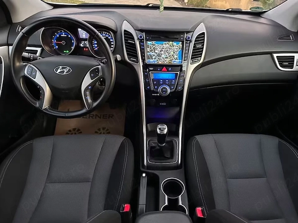 HYUNDAI i30 2015 — imagine 10