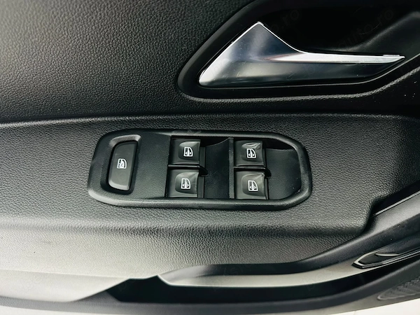 DACIA Duster 2019 — imagine 13