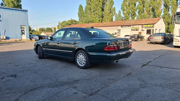 MERCEDES-BENZ E-Class 2001 — imagine 4