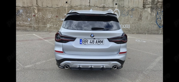 BMW  2019 — imagine 3