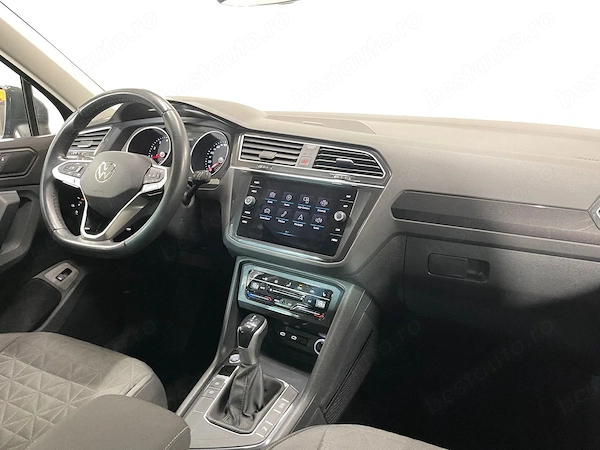 VOLKSWAGEN Tiguan 2022 — imagine 8