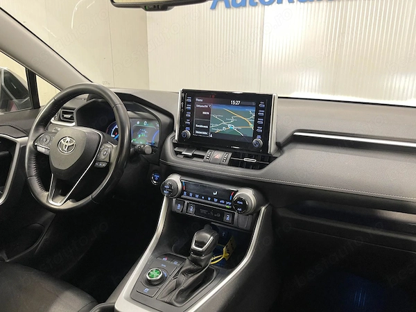 TOYOTA RAV4 2022 — imagine 8