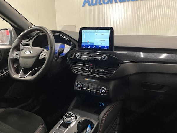 FORD Kuga 2022 — imagine 8