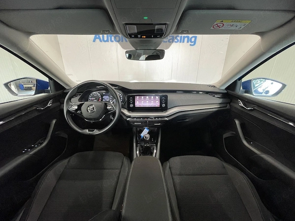 SKODA Octavia 2023 — imagine 7