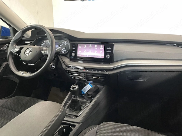 SKODA Octavia 2023 — imagine 8