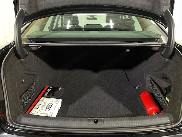 AUDI A4 2021 — imagine 13