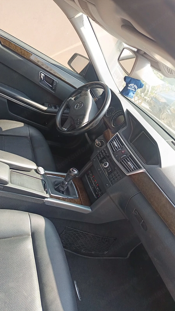 MERCEDES-BENZ E-Class 2010 — imagine 4