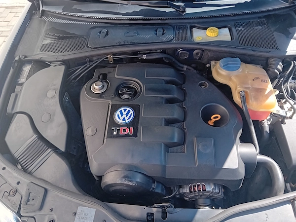 VOLKSWAGEN Passat 2002 — imagine 4