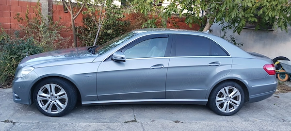 MERCEDES-BENZ E-Class 2012 — imagine 3