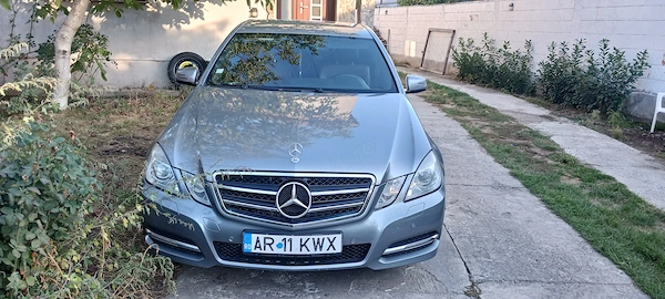 MERCEDES-BENZ E-Class