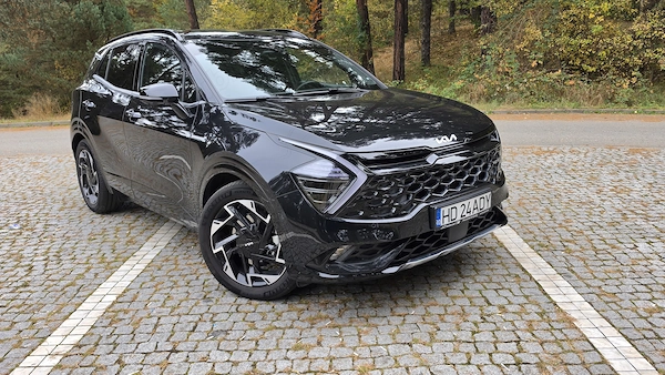 KIA Sportage 2024 — imagine 3