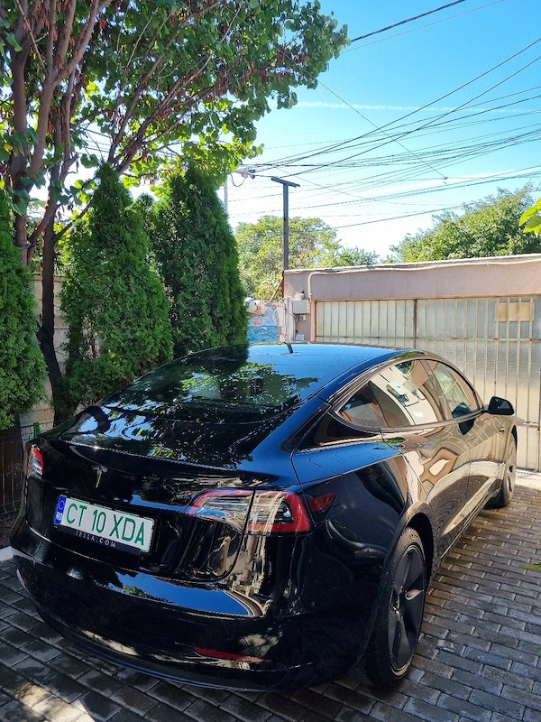 TESLA Model 3 2023 — imagine 9
