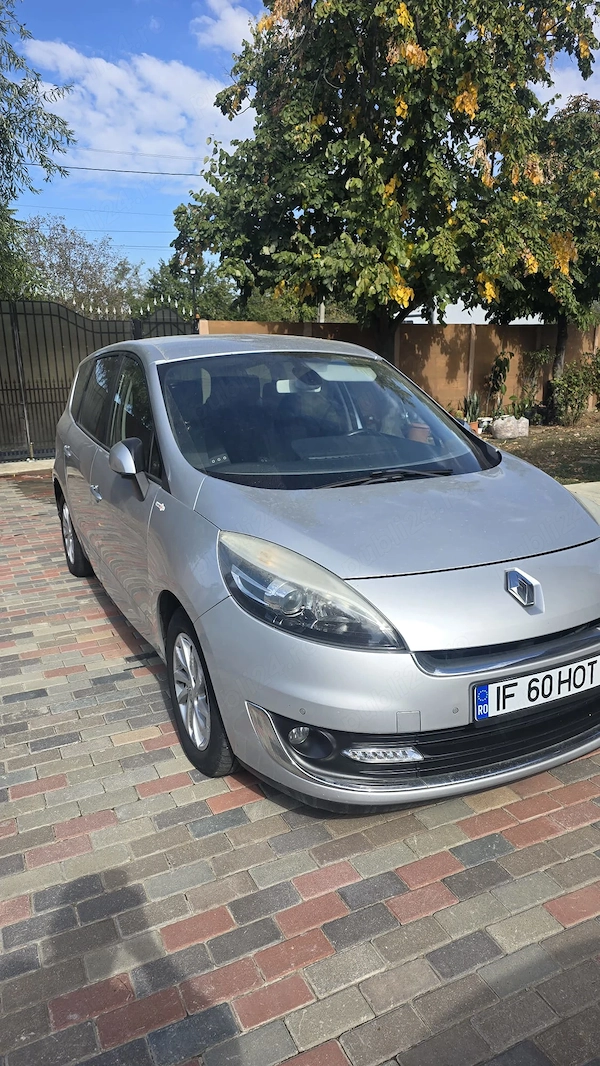 RENAULT Scenic 2013 — imagine 3