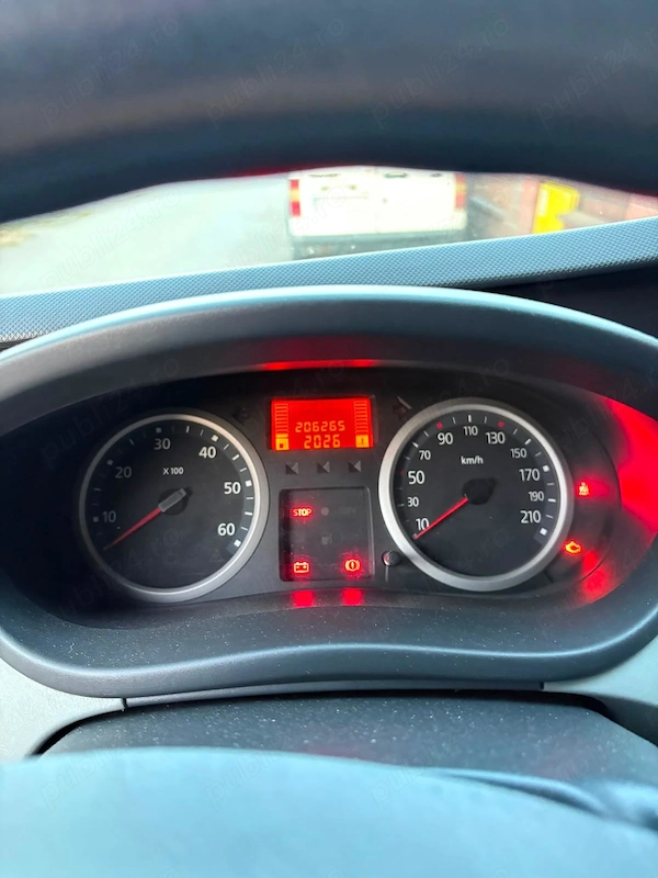 RENAULT Trafic 2011 — imagine 3