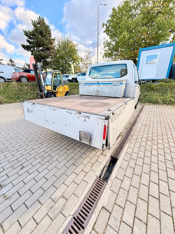VOLKSWAGEN Transporter 2020 — imagine 18