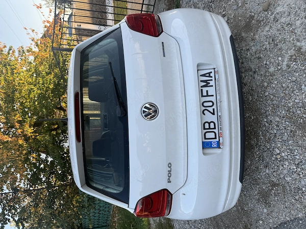 VOLKSWAGEN Polo 2010 — imagine 3