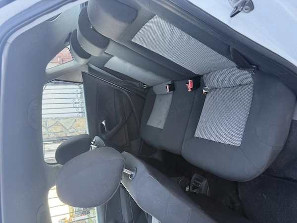 VOLKSWAGEN Polo 2010 — imagine 9