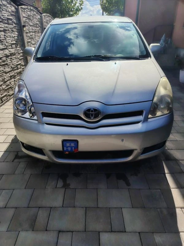 TOYOTA Corolla Verso 2006 — imagine 4