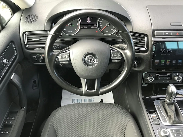 VOLKSWAGEN Touareg 2017 — imagine 15