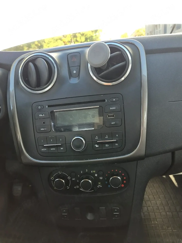 DACIA Logan 2013 — imagine 7