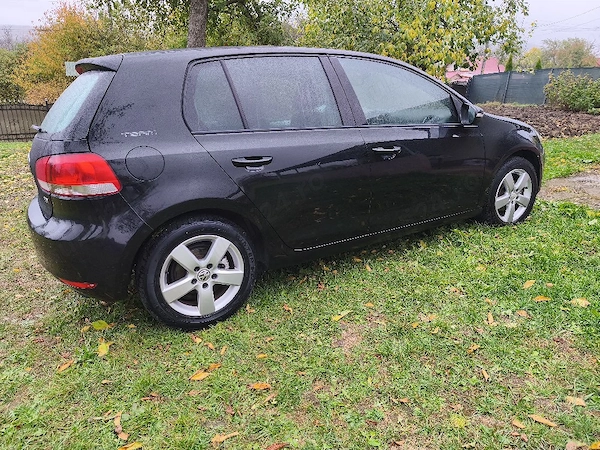 VOLKSWAGEN Golf 2011 — imagine 2