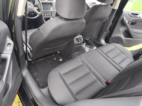 VOLKSWAGEN Golf 2011 — imagine 9