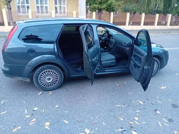 FORD Focus 2006 — imagine 4
