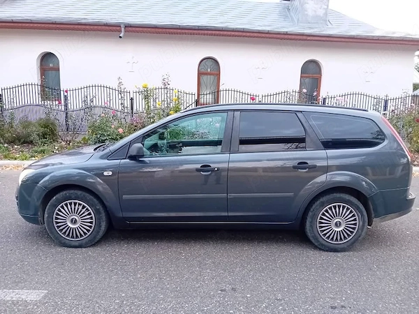 FORD Focus 2006 — imagine 5