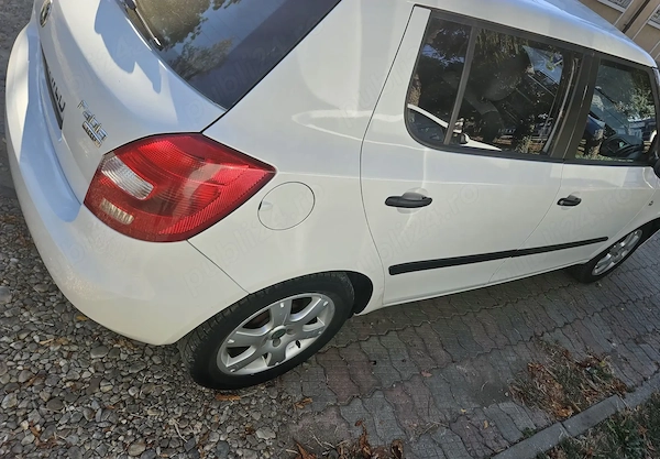 SKODA Fabia 2011 — imagine 5