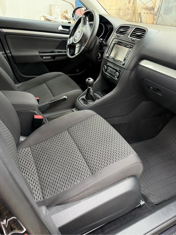 VOLKSWAGEN Golf 2012 — imagine 5