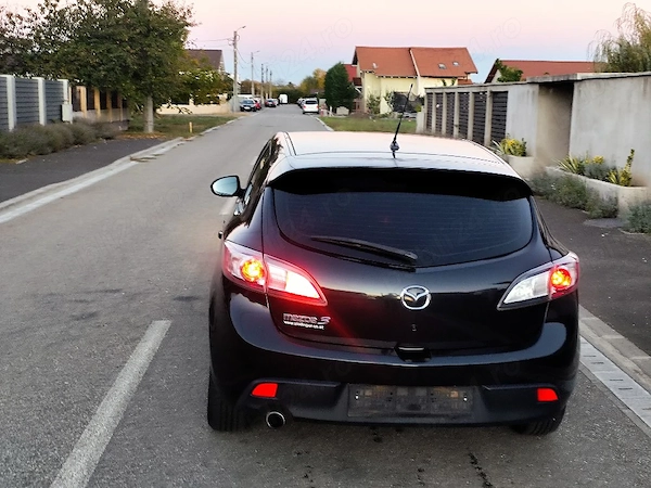 MAZDA 3 2011 — imagine 3