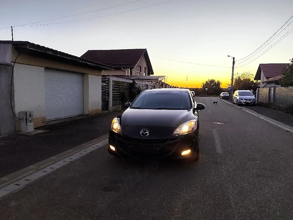 MAZDA 3 2011 — imagine 8