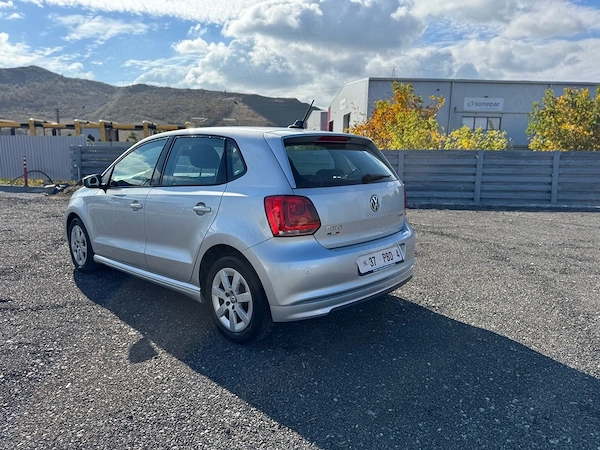 VOLKSWAGEN Polo 2011 — imagine 4