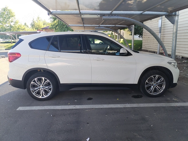 BMW  2018 — imagine 7