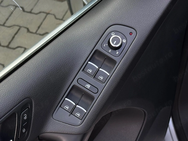 VOLKSWAGEN Tiguan 2013 — imagine 18