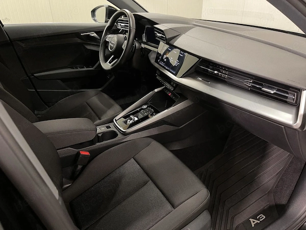 AUDI A3 2022 — imagine 10
